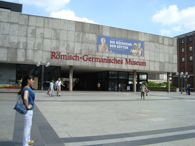 ローマ･ゲルマン博物館。